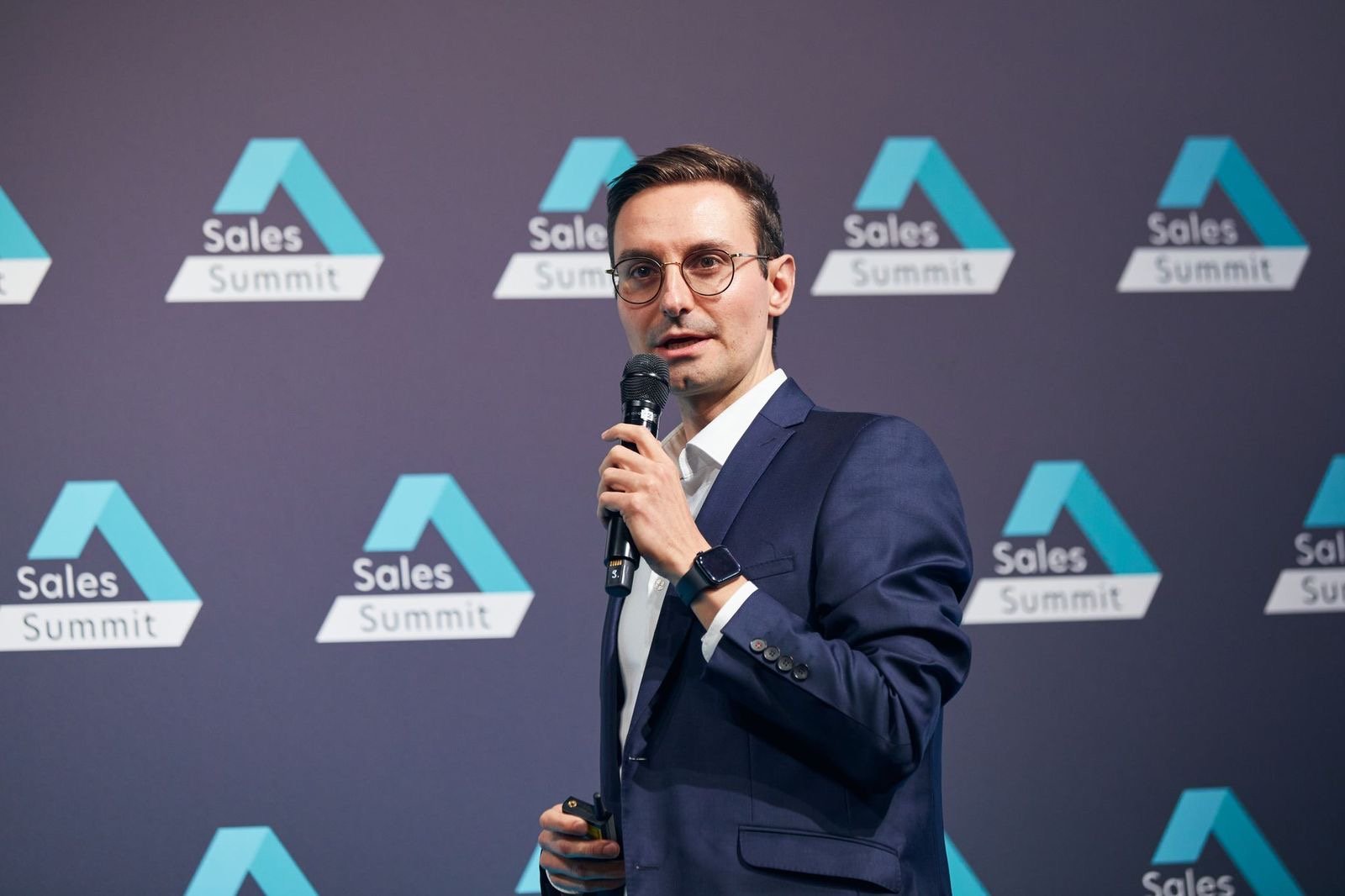 Gerald Zankl speaking at Sales Summit